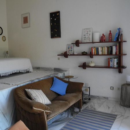 Tranquilos Estudios Cerca De La Playa Кадакес Екстериор снимка