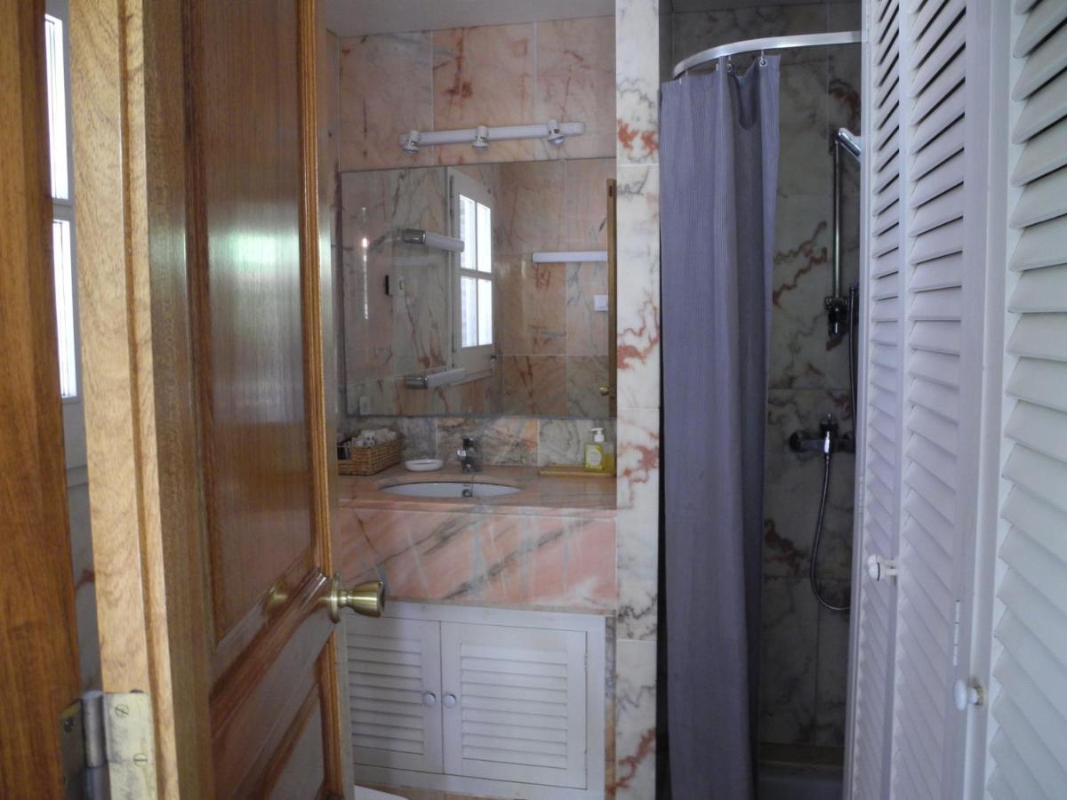 Tranquilos Estudios Cerca De La Playa Кадакес Екстериор снимка