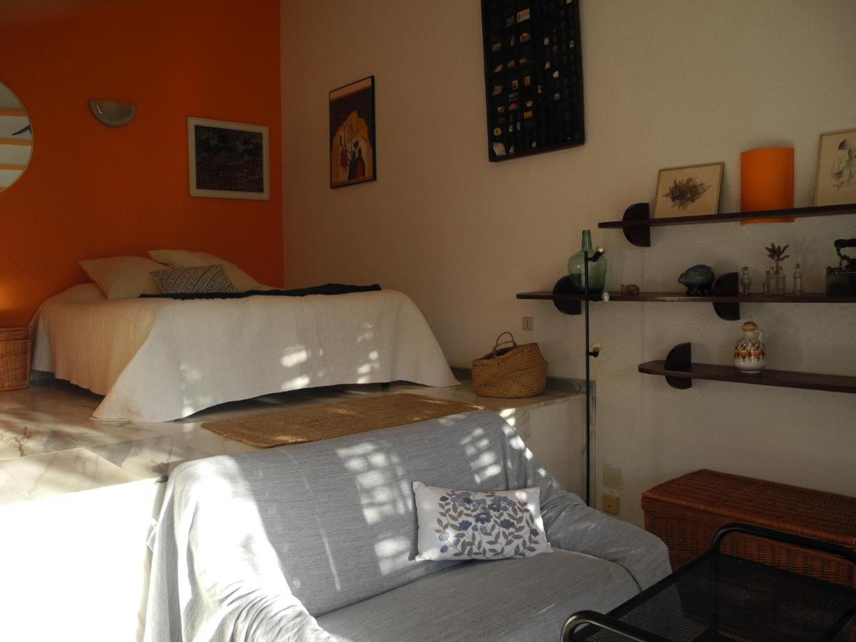 Tranquilos Estudios Cerca De La Playa Кадакес Екстериор снимка